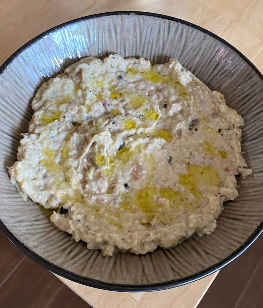 Baba ganoush dish